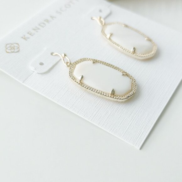 Kendra Scott Dani Gold White Pearl Earrings - Picture 3 of 3